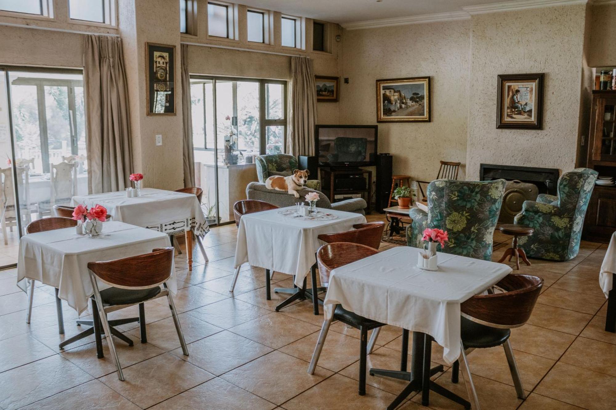 White Linen Guesthouse Tierpoort Ngoại thất bức ảnh