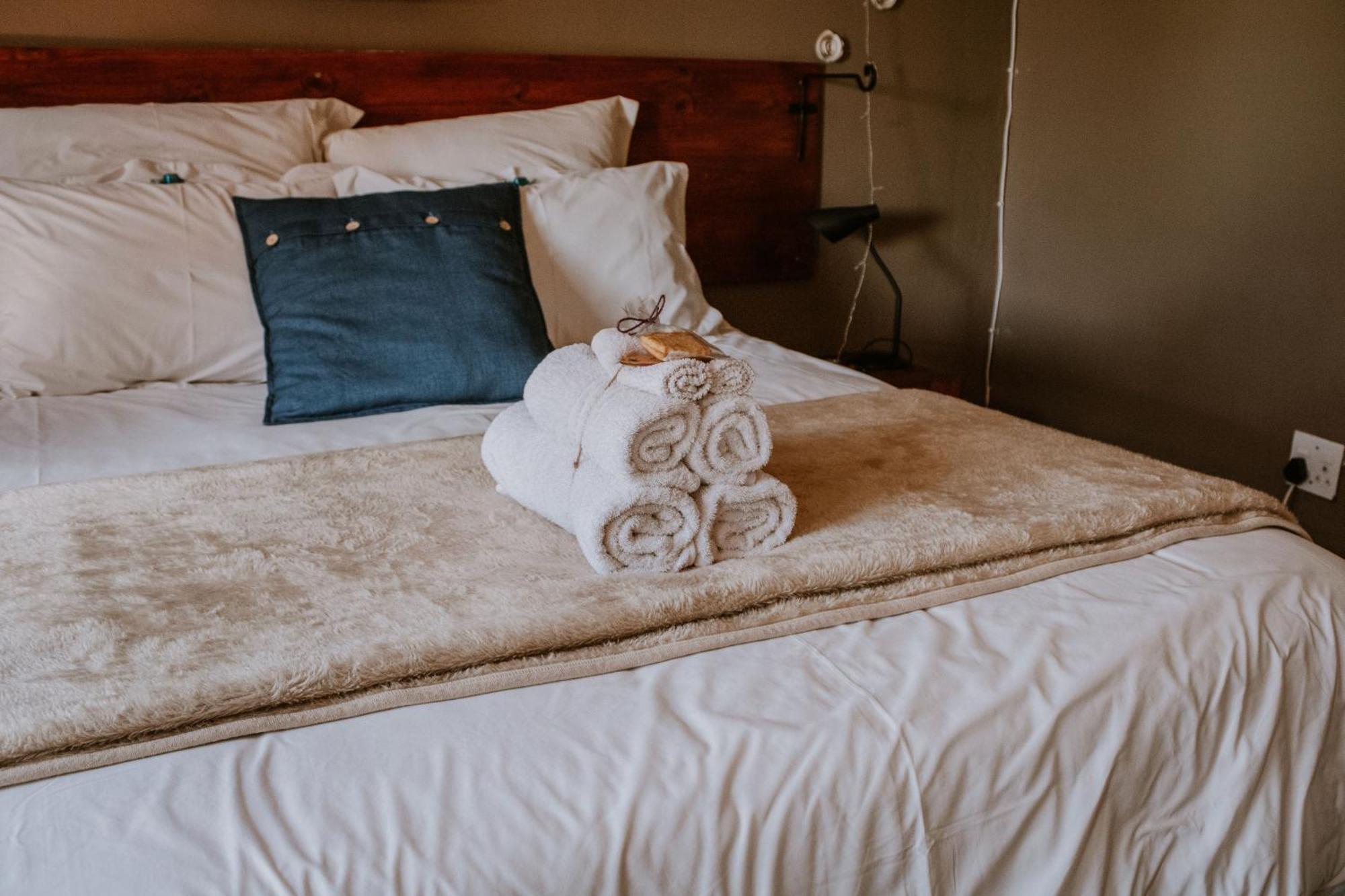 White Linen Guesthouse Tierpoort Ngoại thất bức ảnh