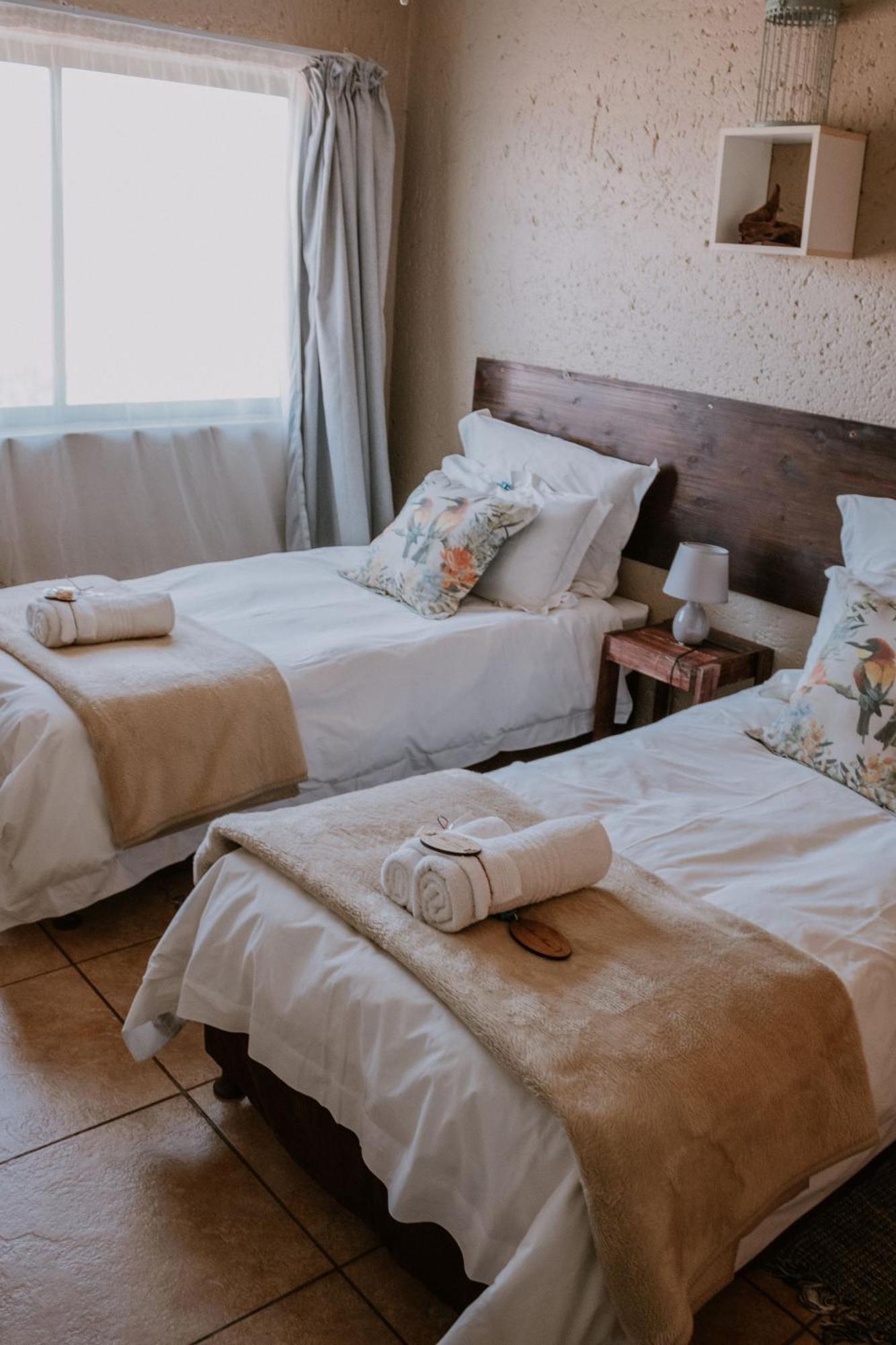 White Linen Guesthouse Tierpoort Ngoại thất bức ảnh
